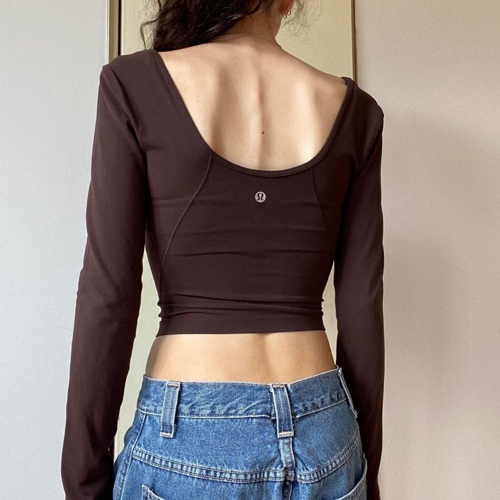 ✨Lululemon Athletica Long Sleeve Crop Top✨ - Picture 3 of 6